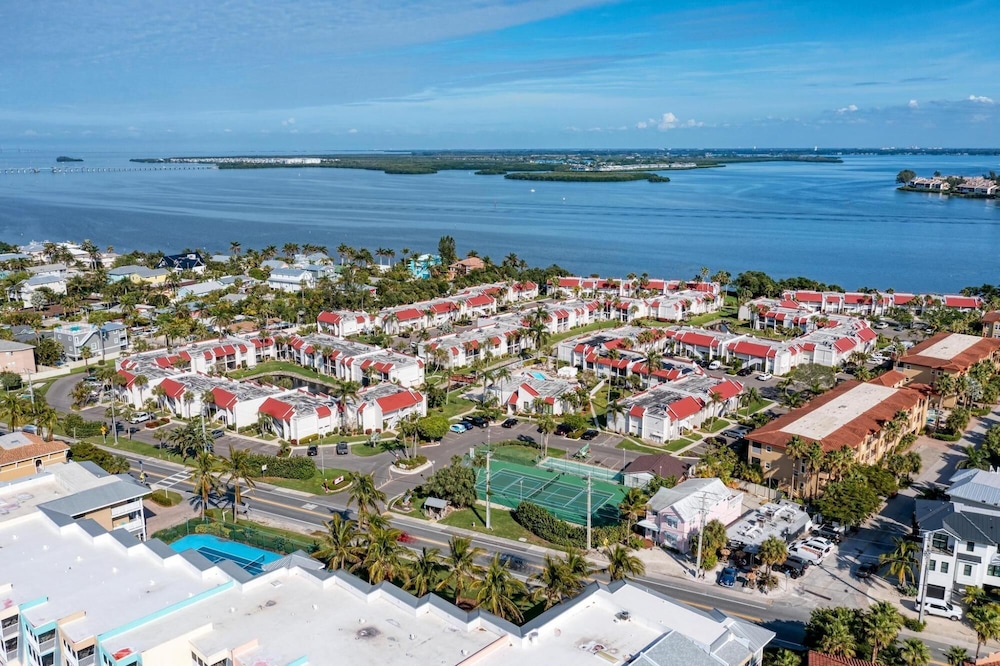 Anna Maria Island Runaway Tropical Dream view 4