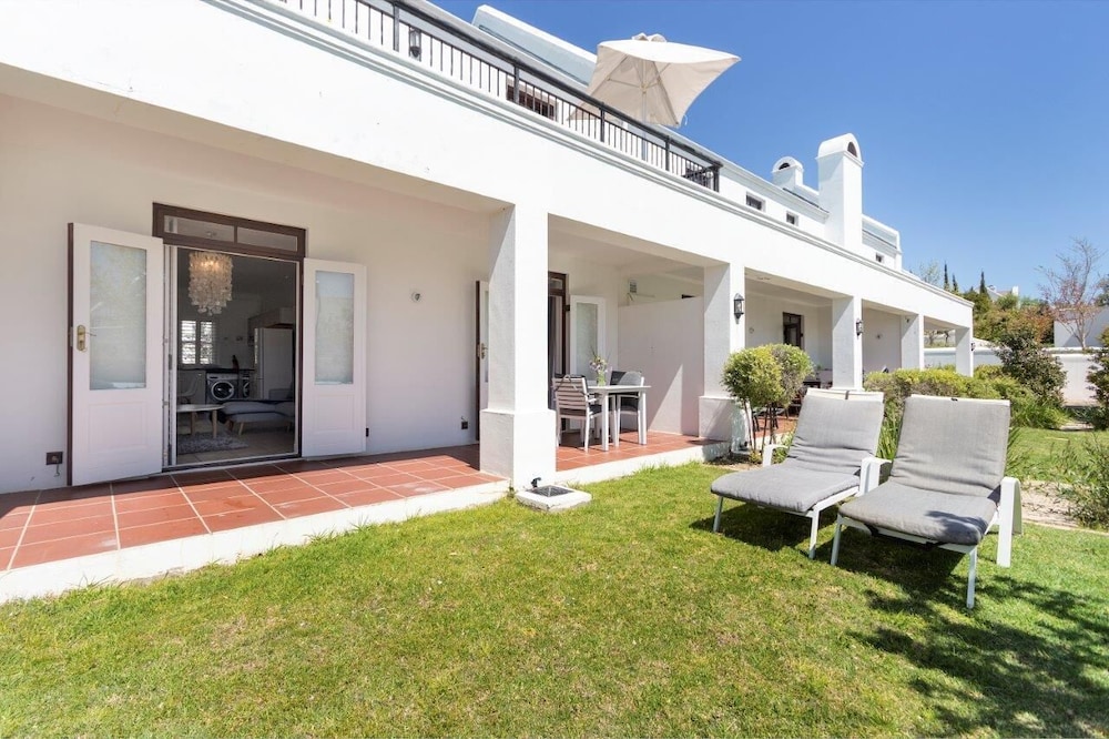 Winelands Golf Lodges at De Zalze
