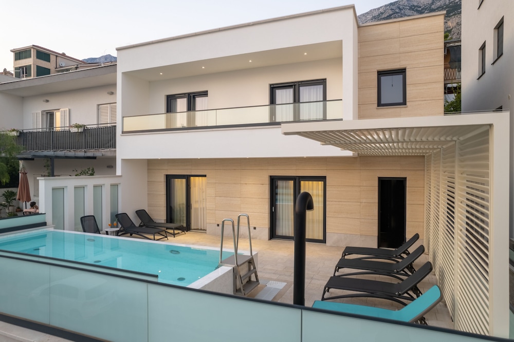 villa Iva-near beach view 5