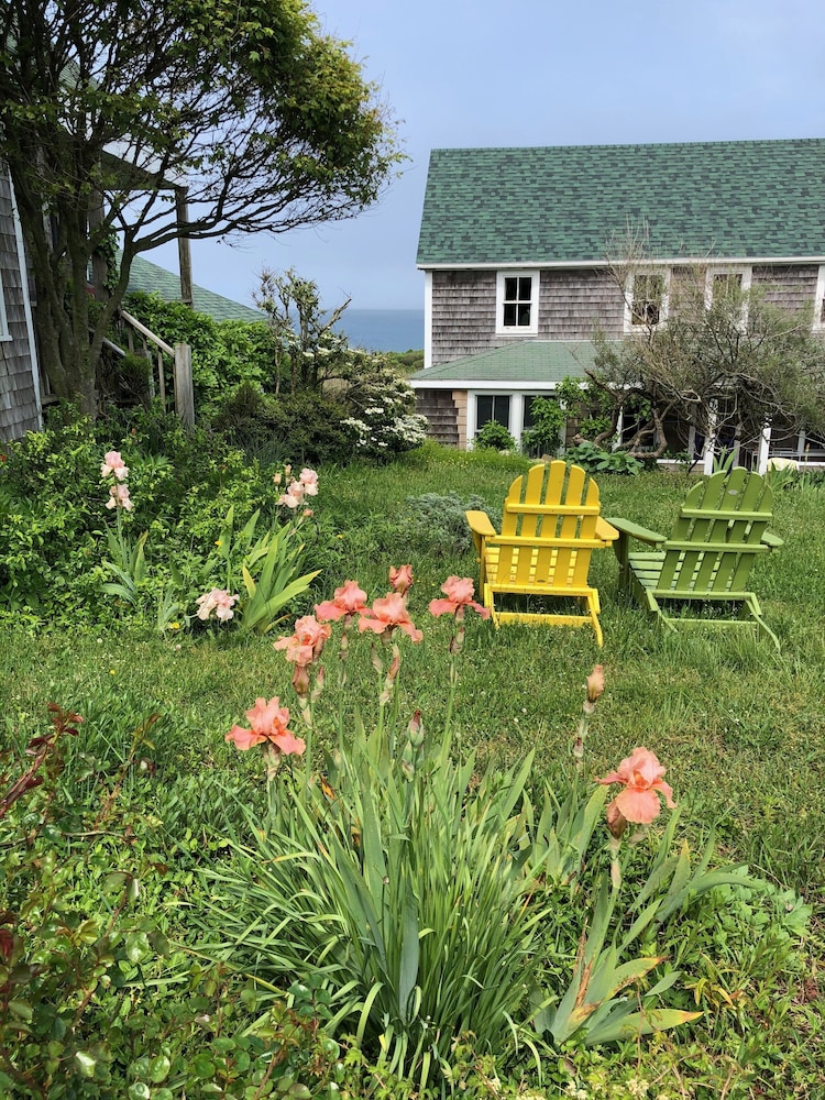Sea Breeze Inn