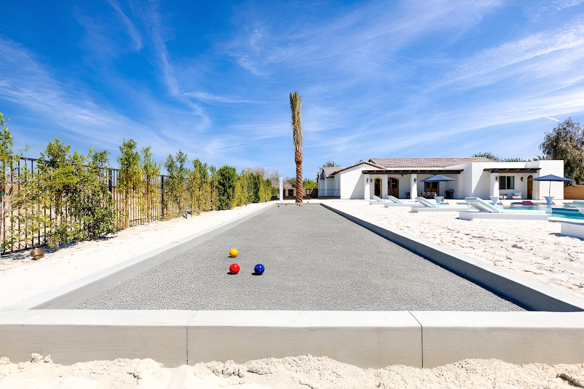 Nahana by Avantstay Pool, Pickleball, and Chic Design view 5