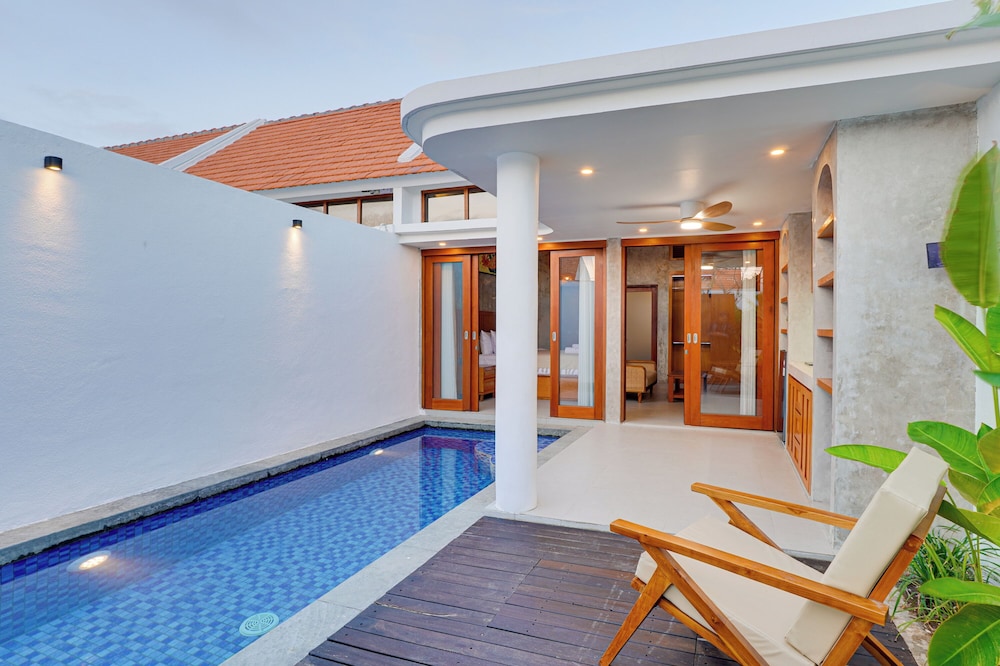 LaLuxe Villa and Residence