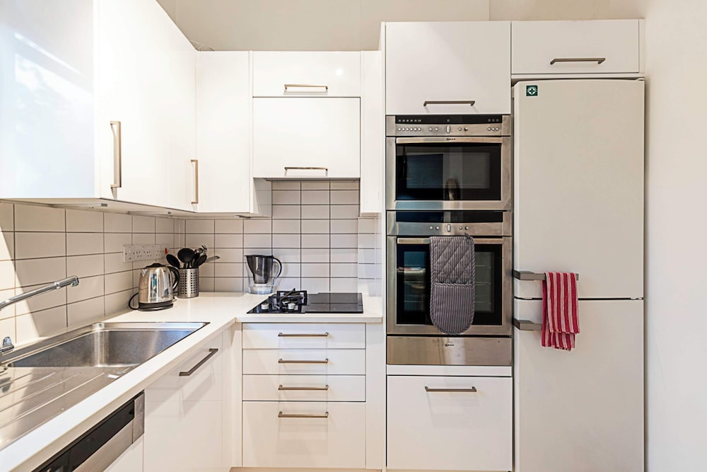 Charming Earls Court Apartment