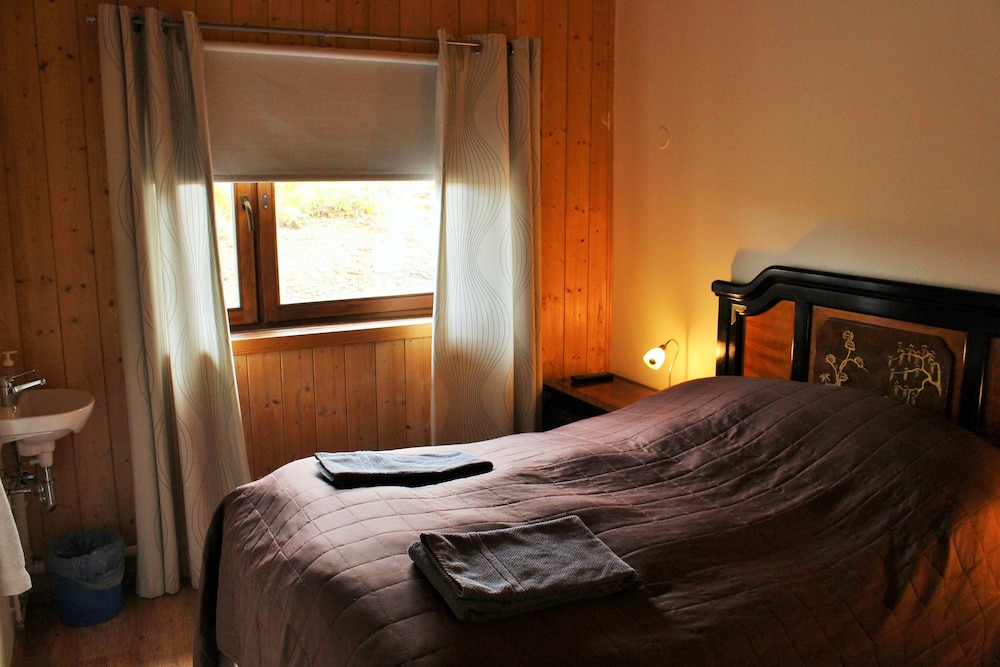 Fossatún Sunset Cottage