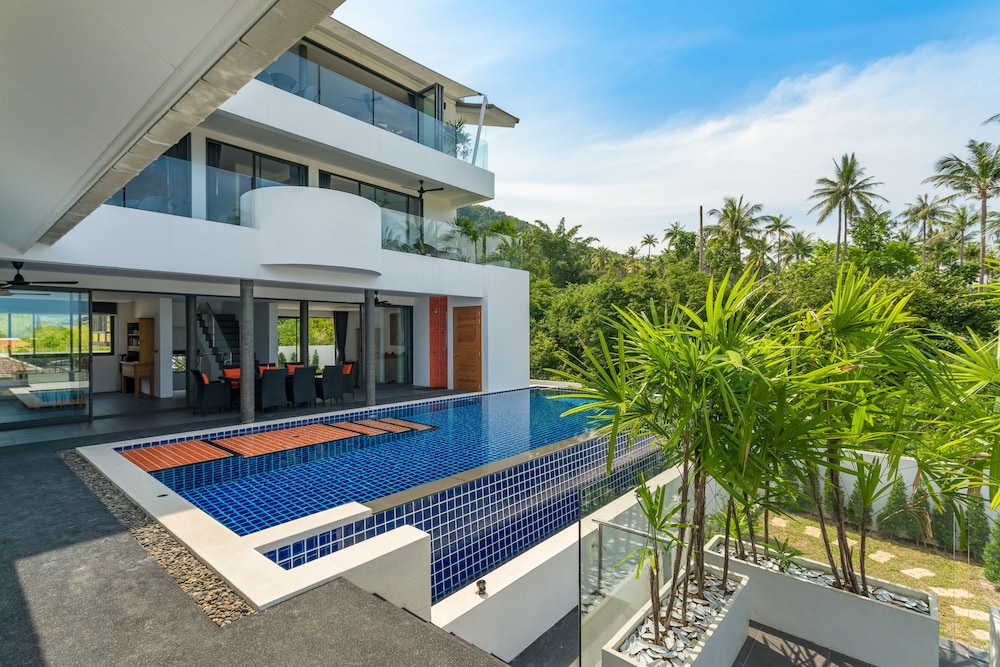 6 Bedroom Villa near Bangrak Beach SDV134-By Samui Dream Villas