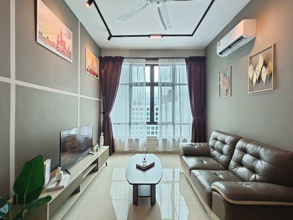 Kempas Dsummit Residences by Antlerzone