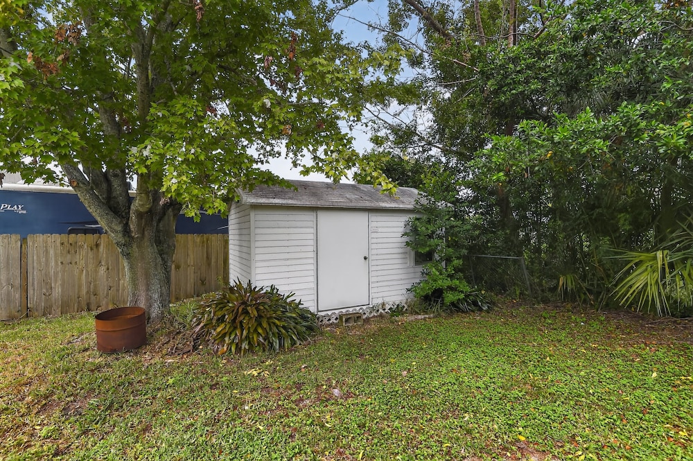 Chelsea Way Getaway Bright 4br Family Retreat 4 Bedroom Home