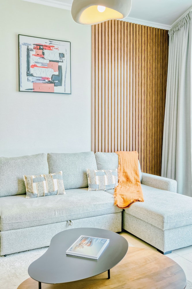 PVH - Inviting 1BR - Burj Views