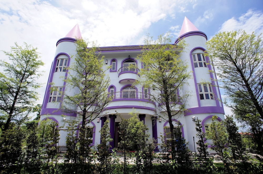 St. Petersburg Manor