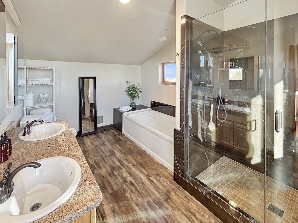 Whispering Deer Retreat 3 Bedroom Home