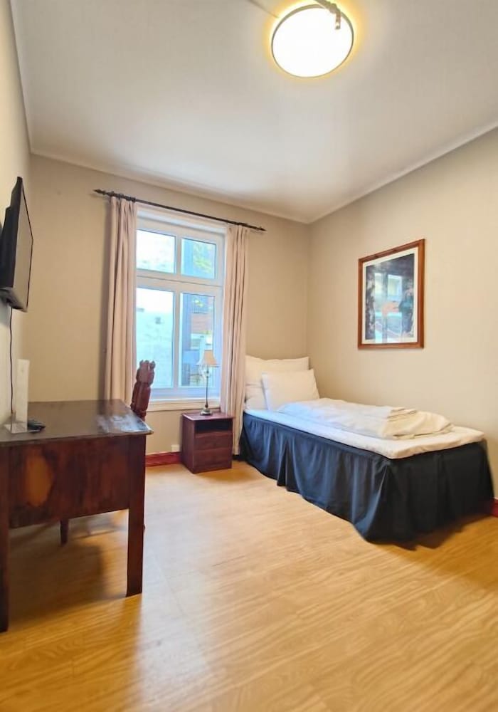 Strandgata Hotel