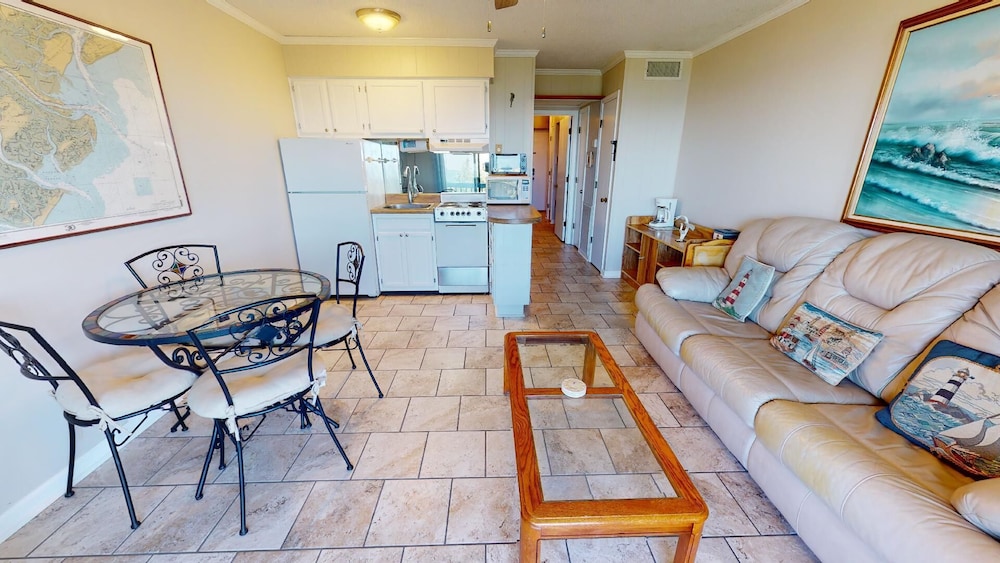 Beach Racquet B by Tybee Vacation Rentals