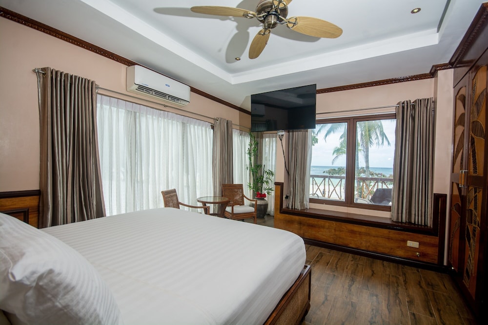 Red Coconut Beach Hotel