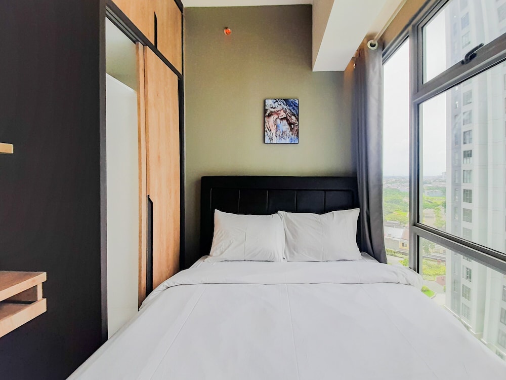 Comfortable and Homey 2BR Apartment at M-Town Residence view 3