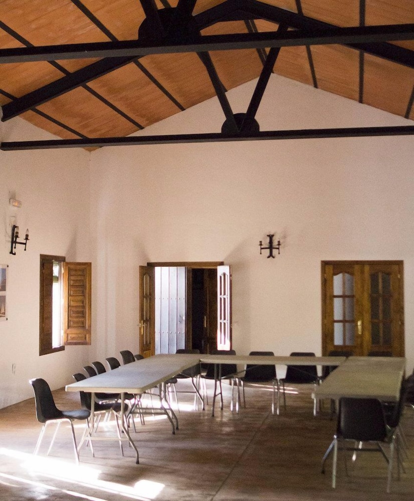 Alojamiento Rural Lago de Andalucía - Hostel
