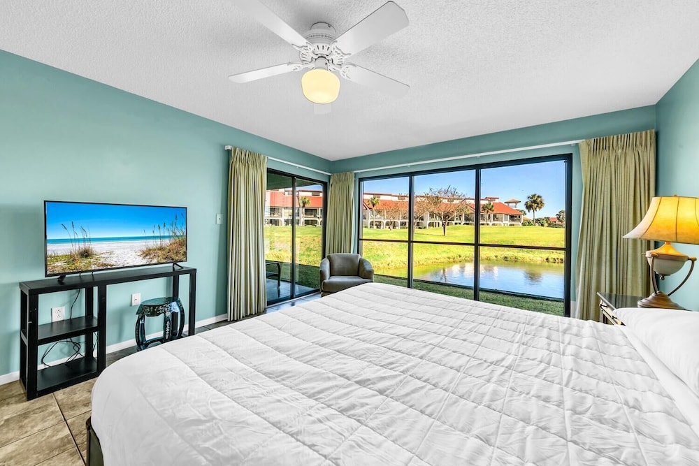 Edgewater Golf Villa 3101