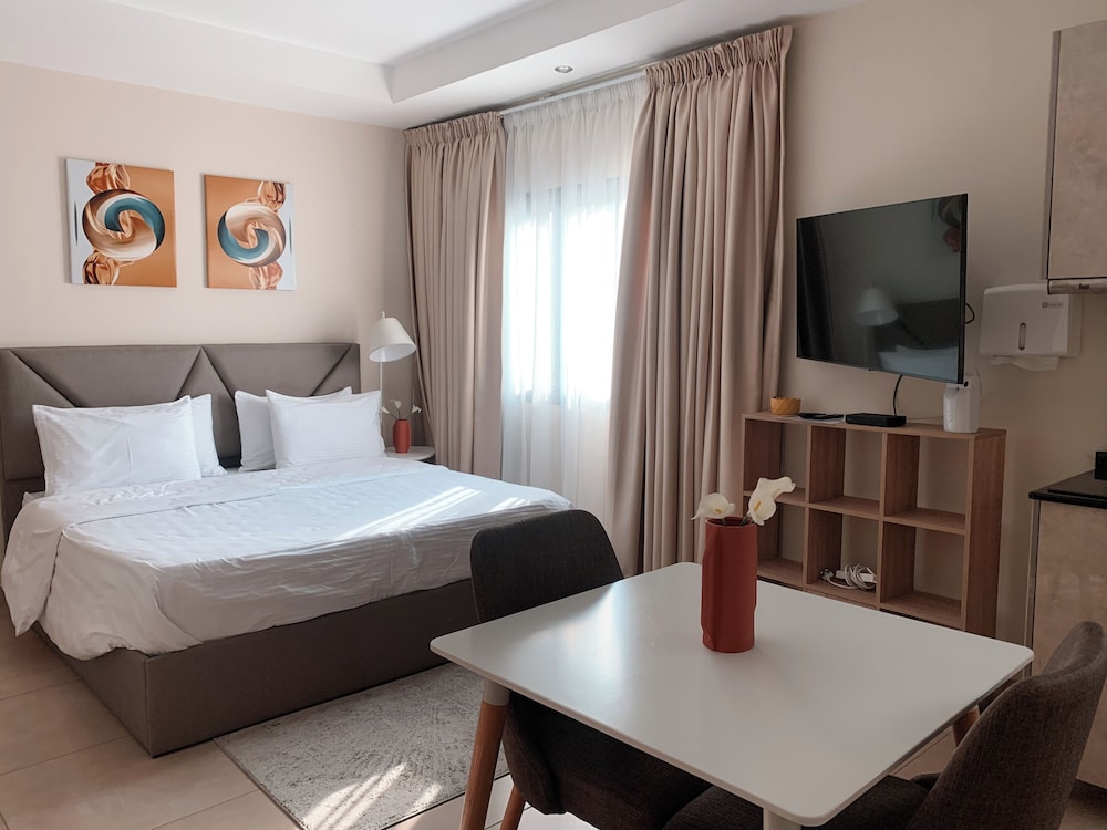 Sky Suites Airport