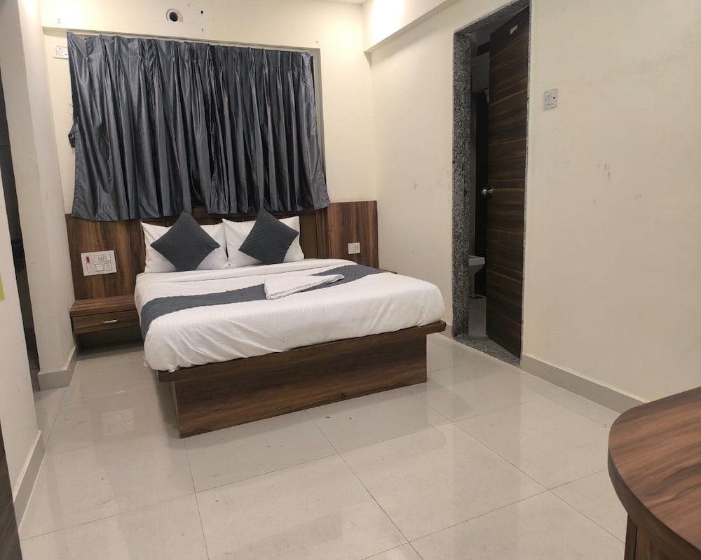 Hotel Ratna Residency