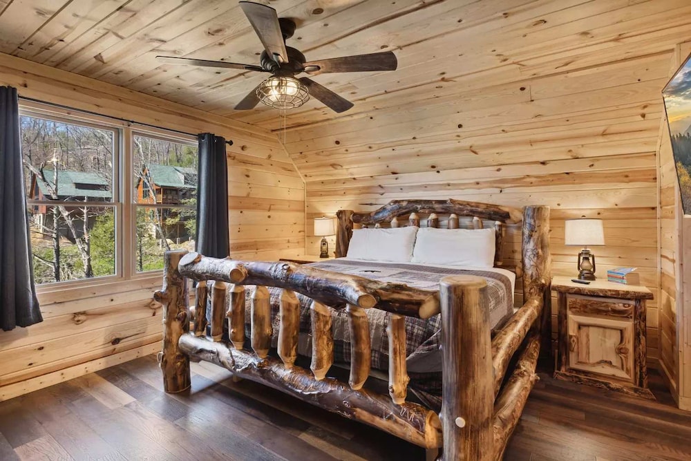 Mystic Cabin in Gatlinburg