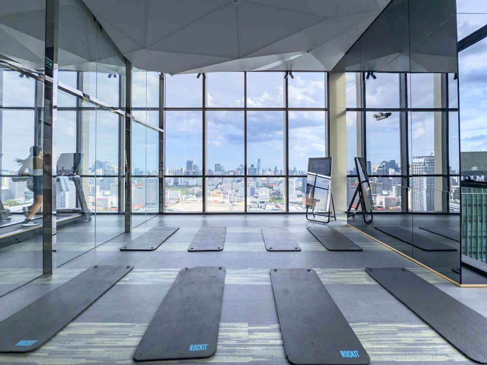 New City Condo in Central Bangkok Siam Paragon · Central World