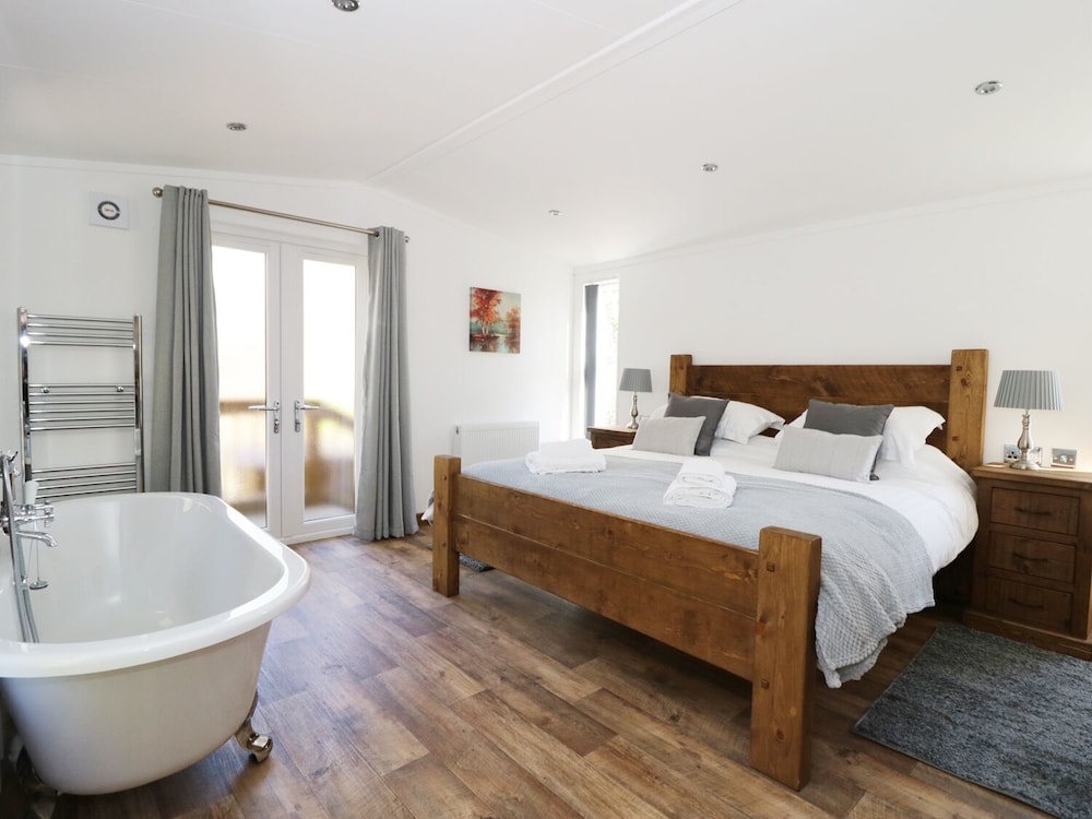 Beech Tree Lodge view 2