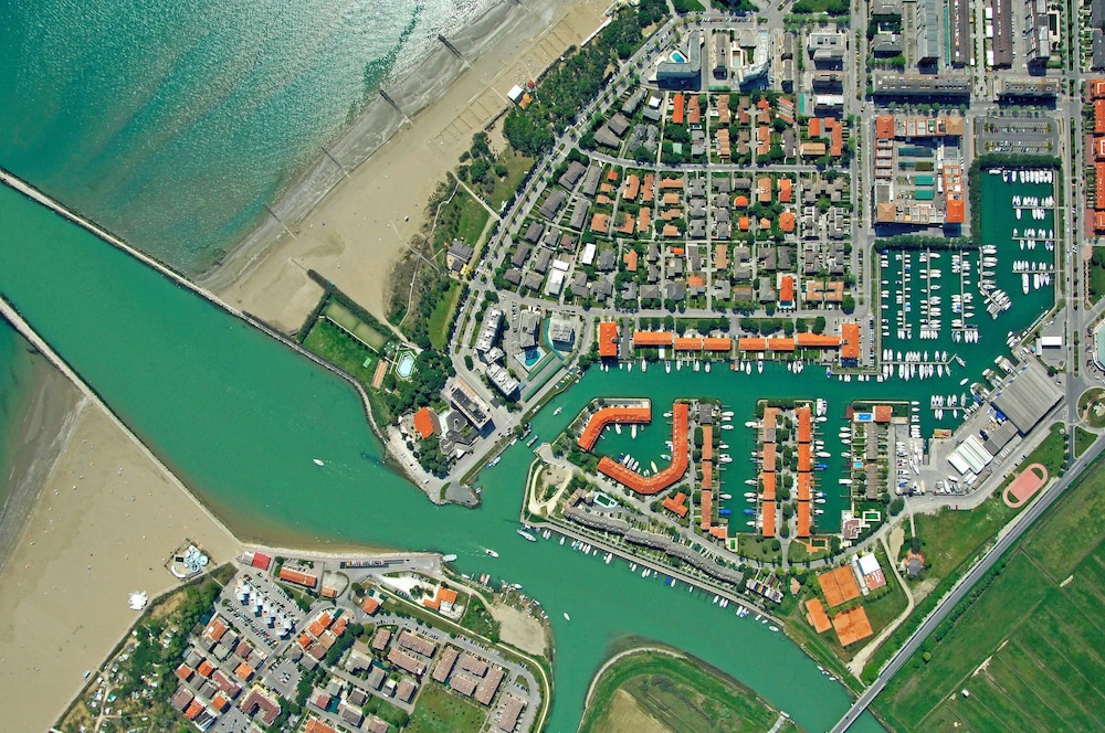 Welcoming Flat in Porto Santa Margherita