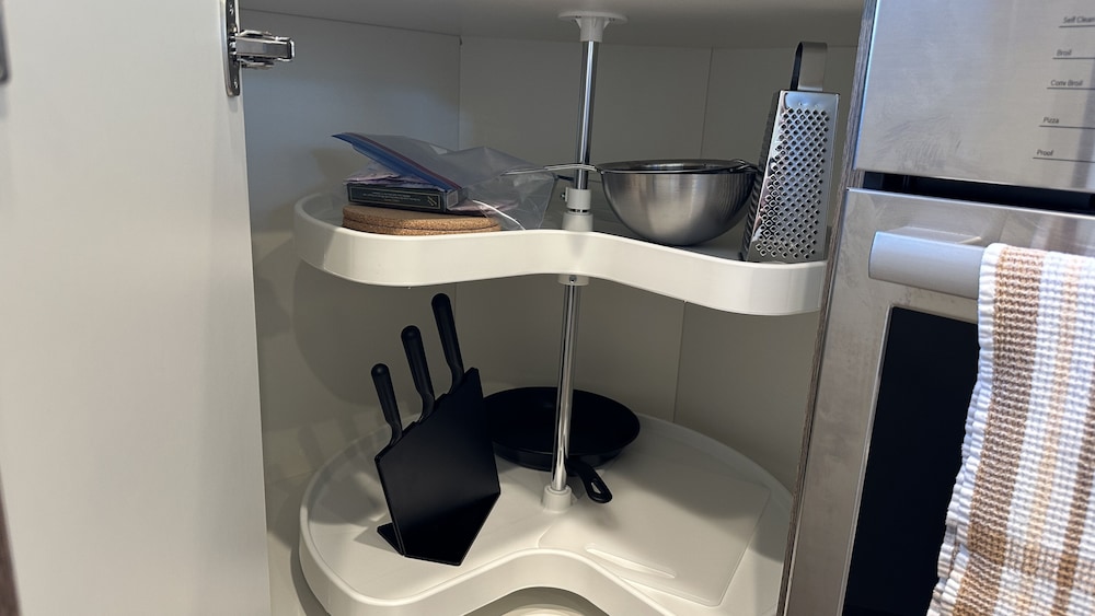 Vancouver Vacations - Ruby Red Cloud Homes Vancouver - Property Image 25