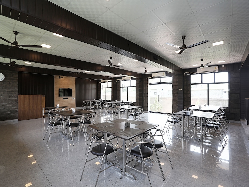 meeting & event spaces