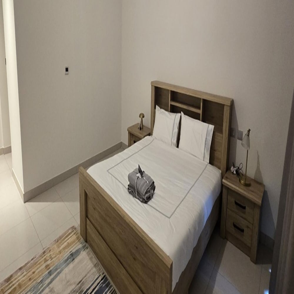 OYO HOME 1479 Premium 1-bed Apartment