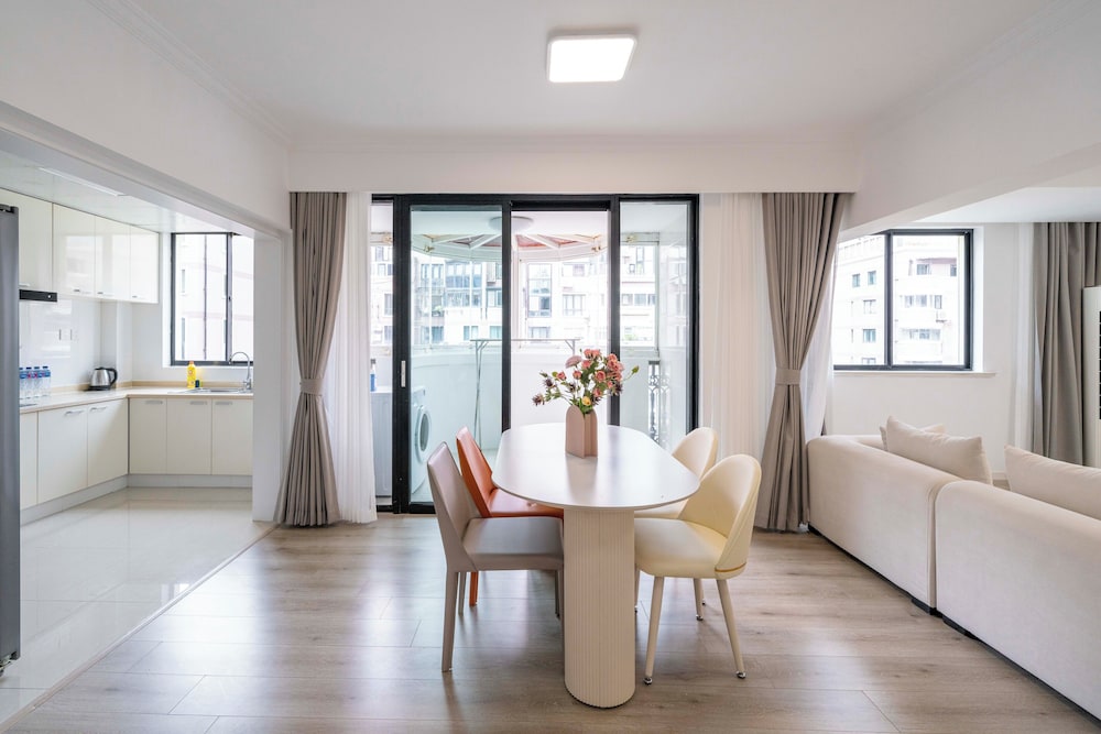 Tyms 2BR APT Hongqiao Paris Classic