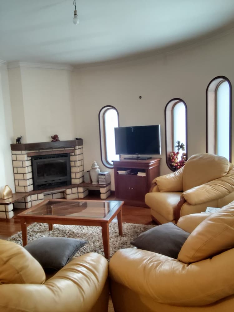 Sweet 3 Bedrooms Terrace Home Close Esposende