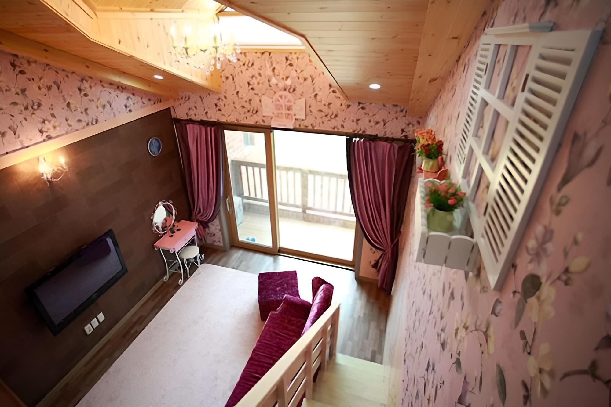 Taean Golden Wave Pension