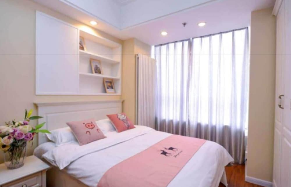 Dalian Yijia Apartment Sanba Square