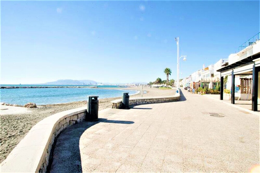 Holiday Beach Apartments Veronica