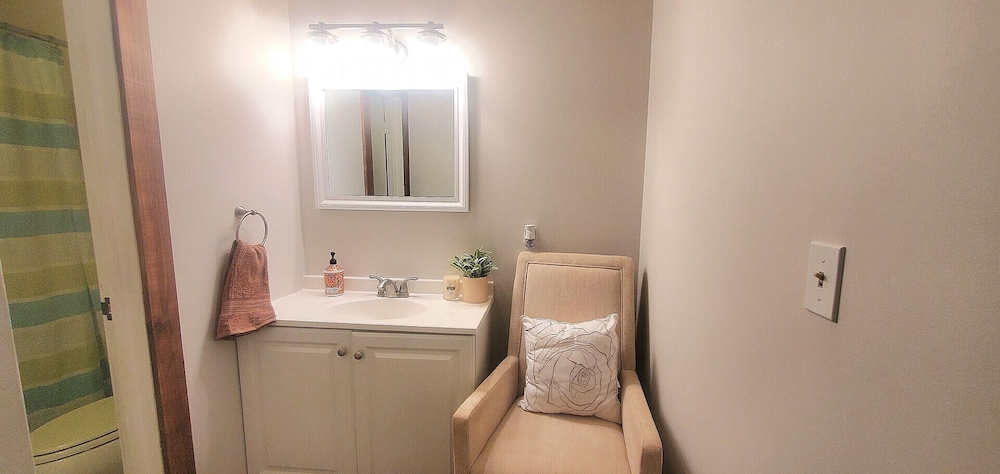 Gateway Condo A25