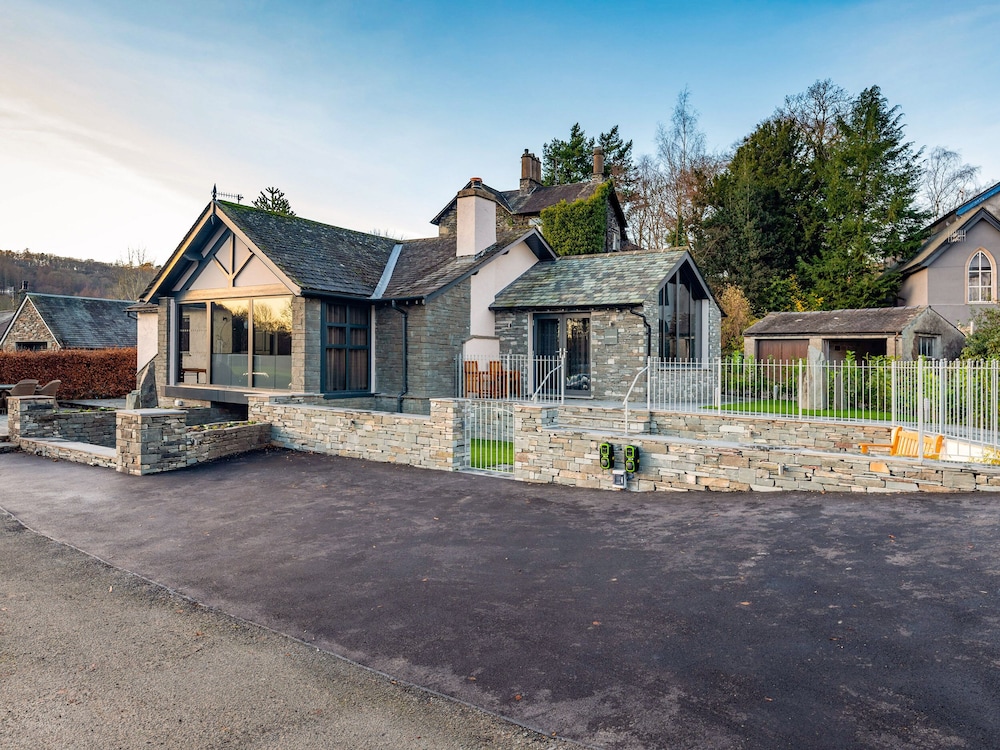 Landower House