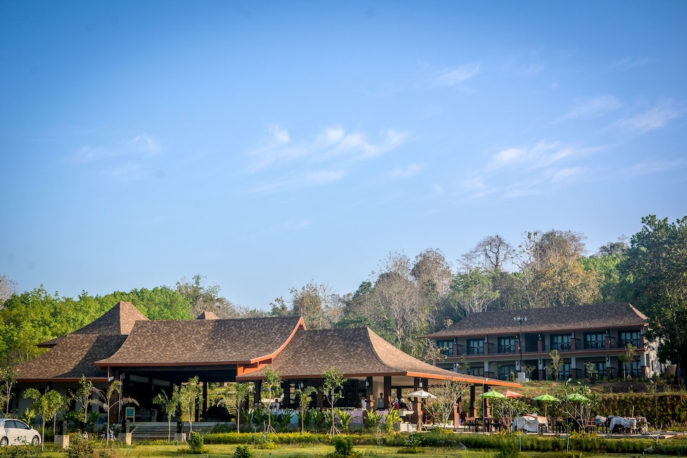 Phu Chom Mork Resort