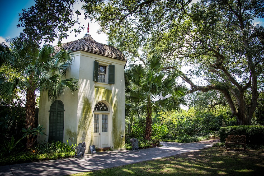 Houmas House Plantation and Gardens