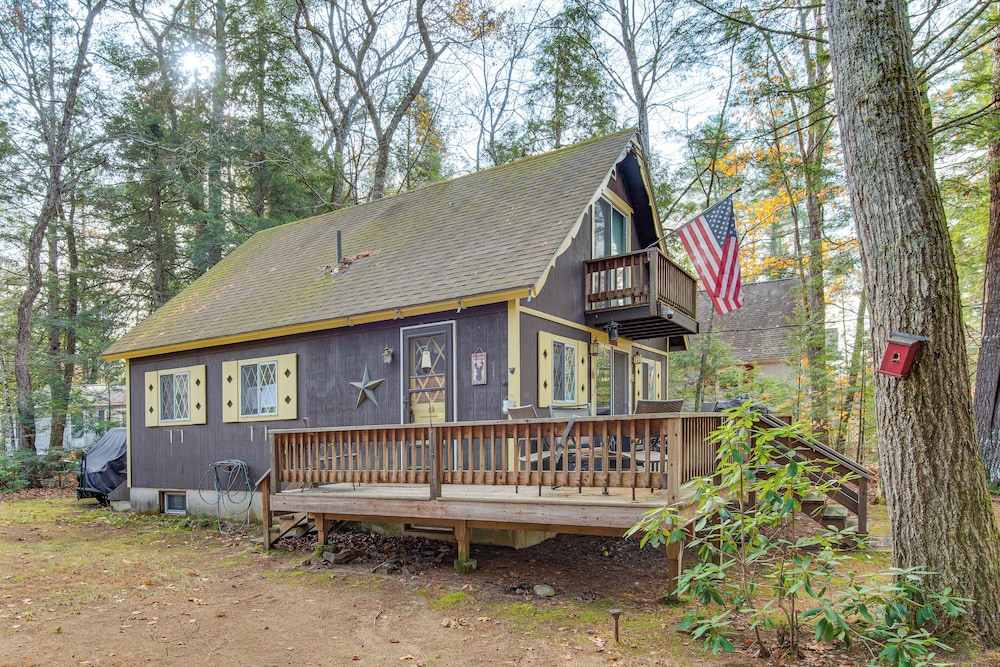 < 1 Mi to Lake Winnipesaukee: Family Winter Escape