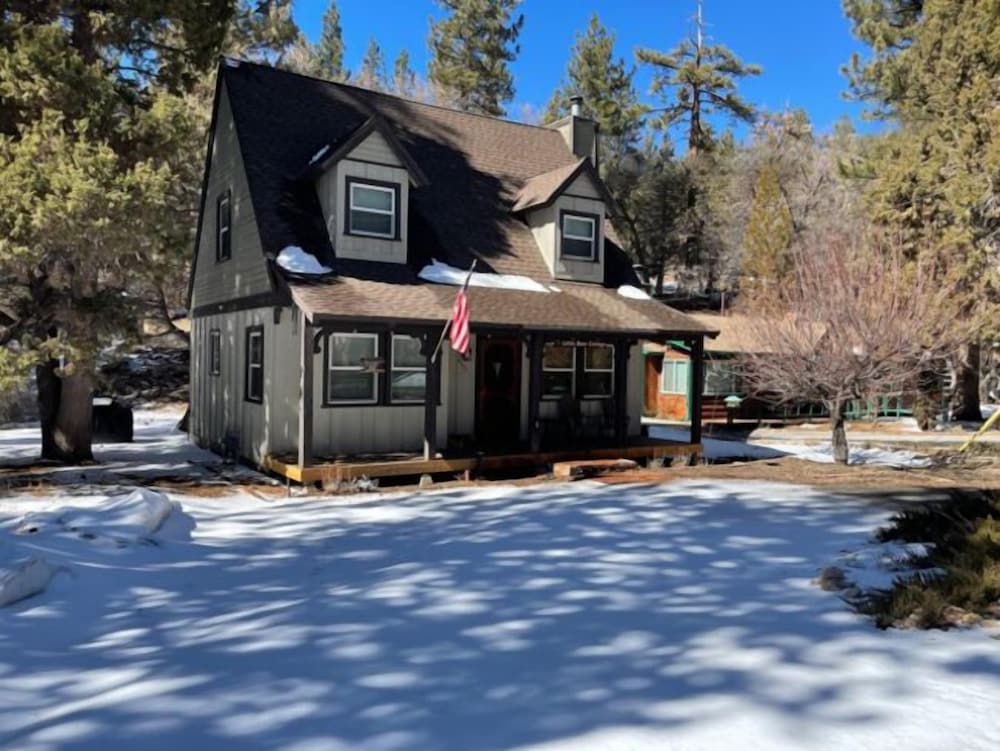 Little Bear Cottage view 3