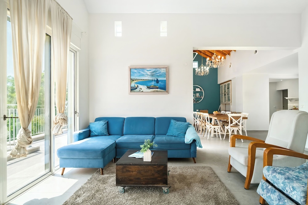 Rosh HaNikra Garden Villa by Sea N' Rent