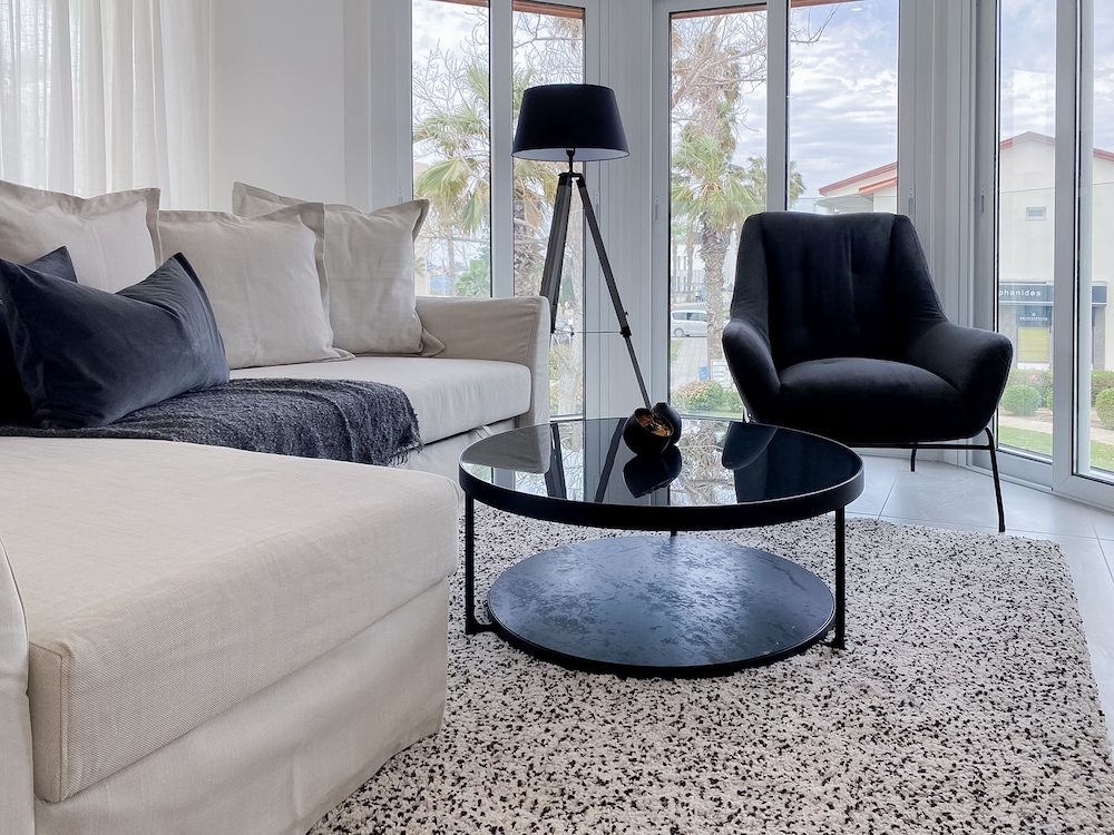 Phaedrus Living Seaview Luxury Flat Limnaria 134