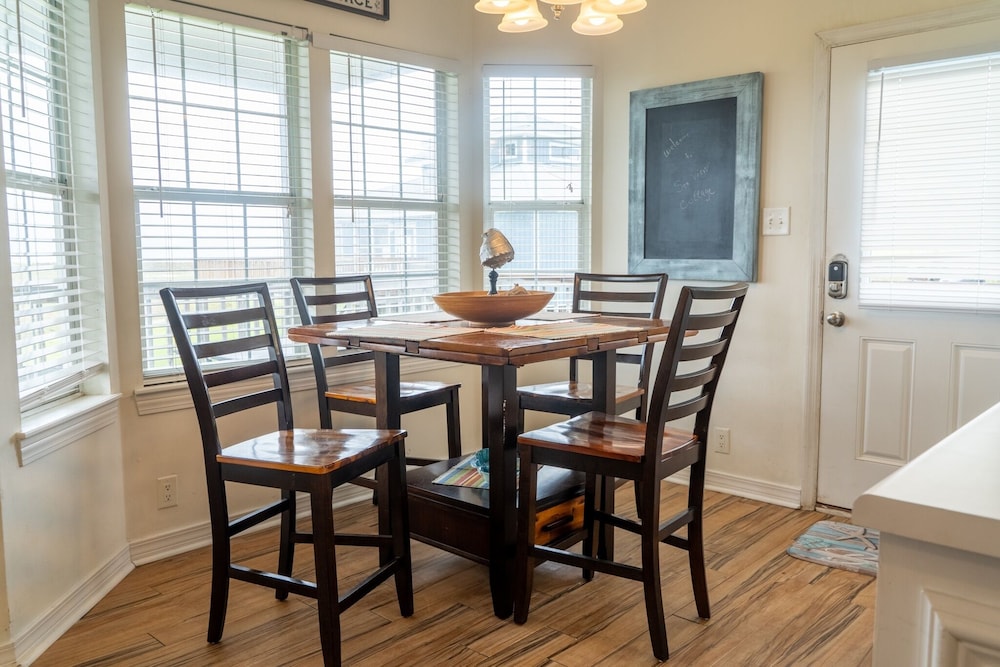 Sea View Cottage - 110 Ponce De Leon 3 Bedroom Home by RedAwning