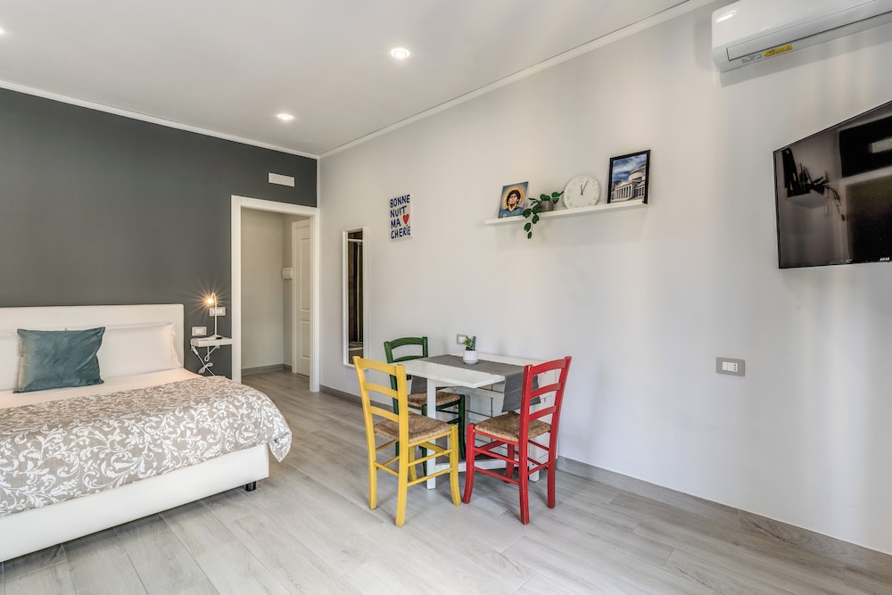 Marmolo Room