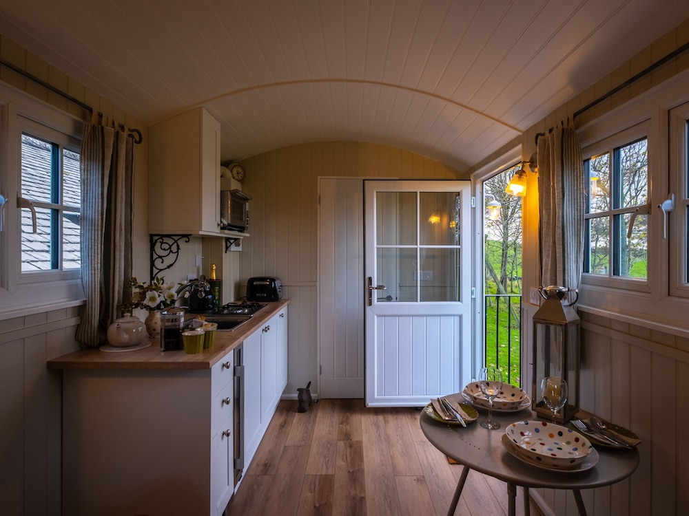 The Pleasant Hut at Mount Pleasant Farm