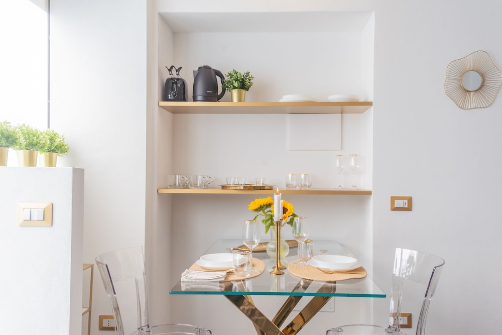 Como Dreams Apartments - Gold Suite