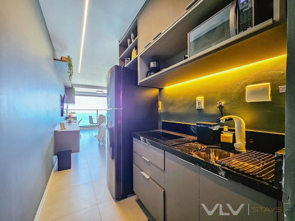 Art Studio by VLV Stays