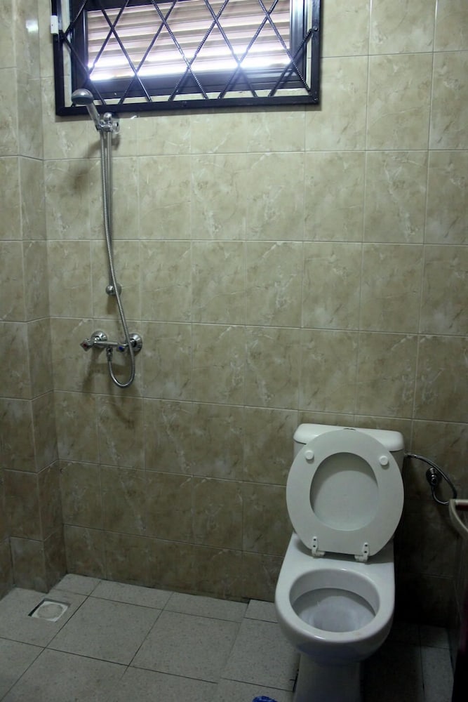 Arcton Apartments