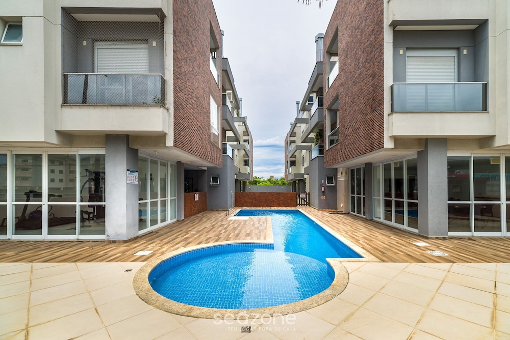 Building With Pool and gym in Floripa - RGN