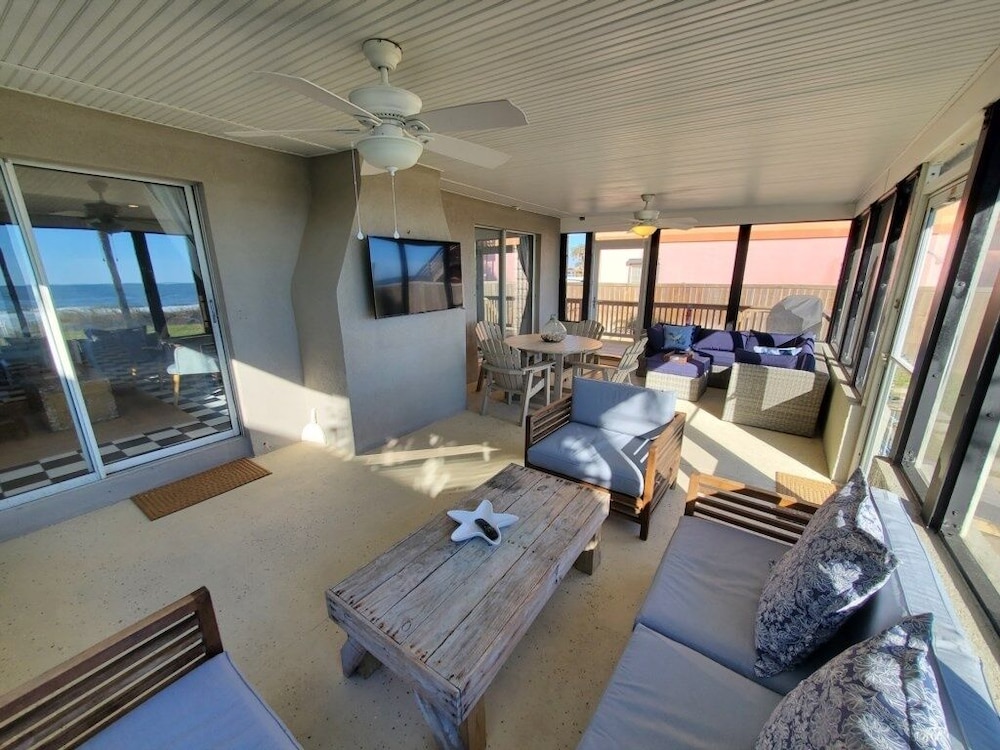 Coastal Bliss - Oceanfront Home 3 Bedroom Home